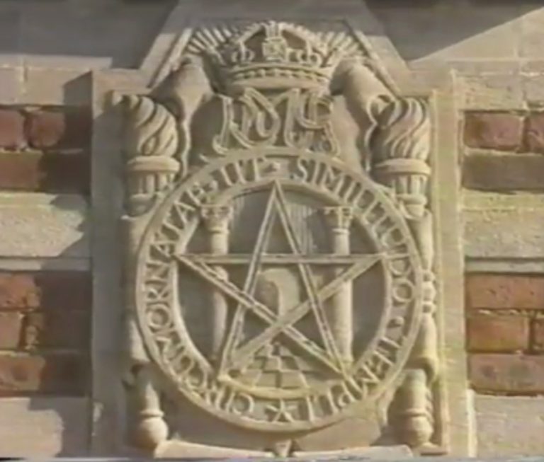 The Rickmansworth (The Royal) Masonic School For Girls (1988)