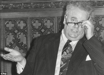 Cyril Smith, Liberal Party, Freemasonry